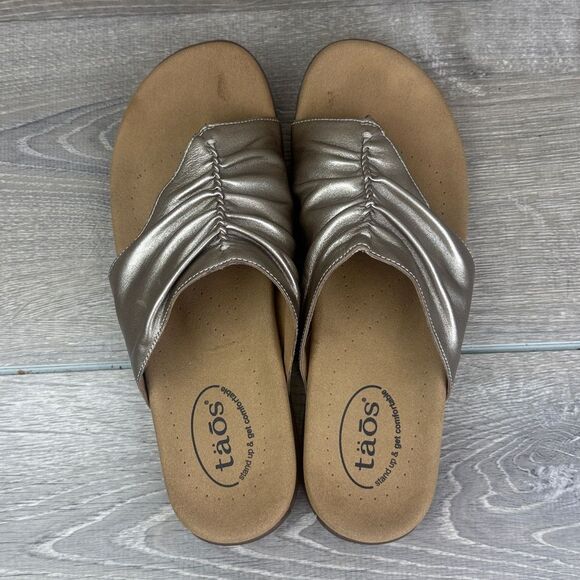 Taos Gift 2 Women's Sz 11 Champagne Gold Leather Thong Flip Flop Slip On Sandals - Picture 5 of 10